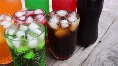 6 اضرار للمشروبات الغازية .. احذرها