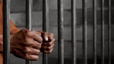 تفاصيل استغاثة شخص بقيام آخرين بالإستيلاء على أمواله