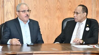 تفاصيل اجتماع مجلس التعليم والطلاب بجامعة القناة