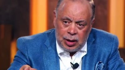 أشرف زكي يغرم الشركة المنتجة لمسلسل بطن الحوت 100 ألف جنيه