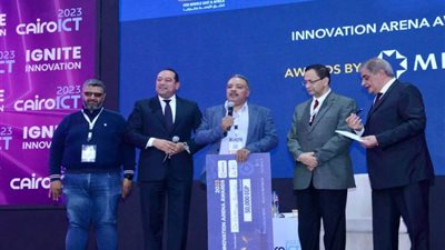 معهد بحوث الإلكترونيات يفوز بجائزة ملتقى الابتكار