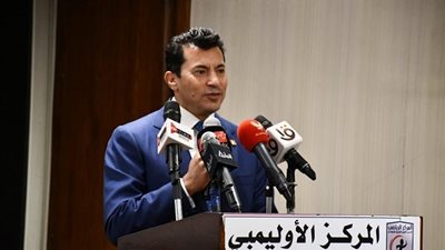 وزير الرياضة يشهد الاعلان عن تفاصيل اخذ اولى العينات لابطال مصر بمشروع الجينوم المصري