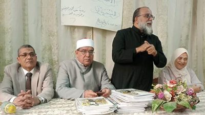 محاضرة بمدرسة اللغات الرسمية بالمنيا للتوعية بمخاطر الإنترنت