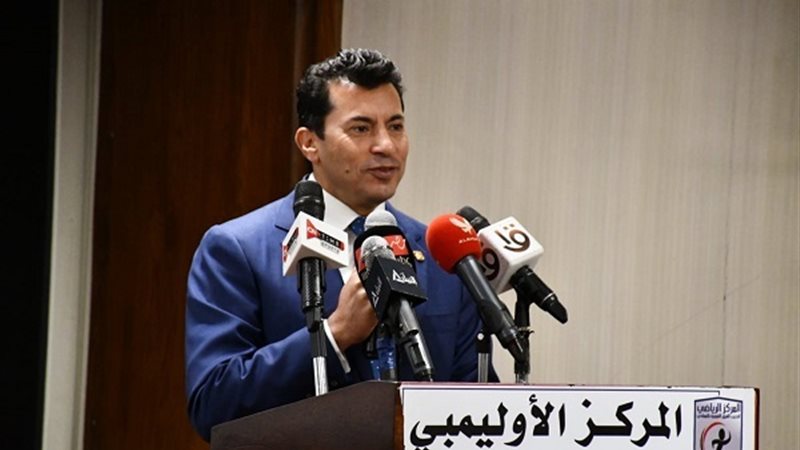 الدكتور أشرف صبحي