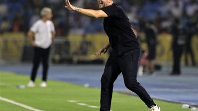 تقارير.. مدرب الاتفاق يطالب الاداراة التعاقد مع 3 لاعبين من المنت