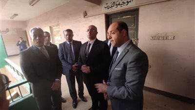 وزير القوى العامله يتفقدمركز التدريب المهني ببنى سويف