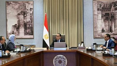 رئيس الوزراء يتابع مع وزيرة التضامن الاجتماعي عددا من ملفات العمل