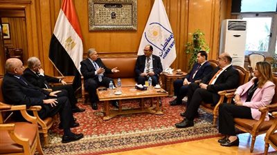 تفاصيل توقيع مذكرة تفاهم بين جامعة حلوان وجامعة بدر بالقاهرة صور