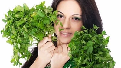 وصفات ماسك البقدونس للبشرة
