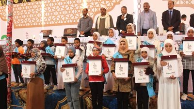 أهل القرآن يضيئون قنا فى ليلة تكريم حفظة كتاب الله بقفط