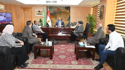 الفيوم تبحث مع 