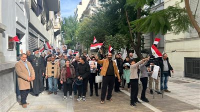 اقبال متزايد من الجالية المصرية بروما للاقتراع وسط اجواء احتفالية