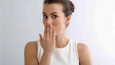 امراض تسبب رائحة فم كريهة..تعرف عليها