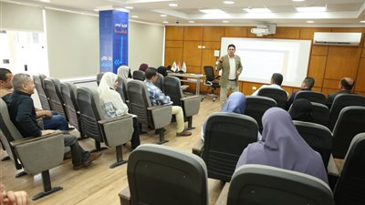 محافظ كفرالشيخ يتابع فعاليات ورشة عمل 
