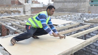 خلق فرص عمل جديدة للشباب والمساهمة في رفع دخل الأسرة بأسوان