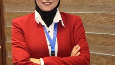 نيفين مصطفى مستشارا اعلاميا لرئيس اتحاد عمال مصر