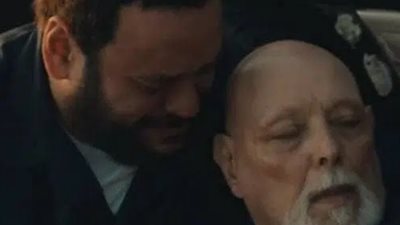 شاهد: لحظة بكاء 