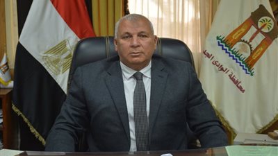 تكليف اللواء ياسر كمال رئيسا لمركز الداخلة بالوادى الجديد
