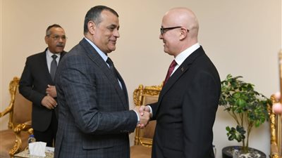 وزير الإنتاج الحربي يستقبل نائب رئيس وكالة الصناعات الدفاعية التركية