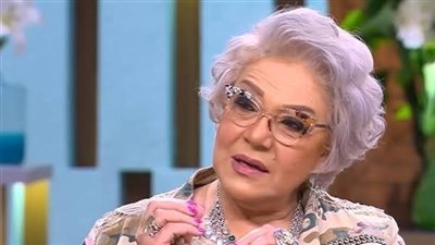 هنا شيحة تنعى المنتجة ناهد فريد شوقي