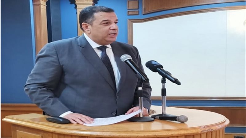 الكاتب الصحفي عبدالرازق