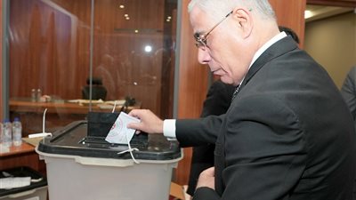 النائب العام يُدلي بصوته في انتخابات الرئاسة