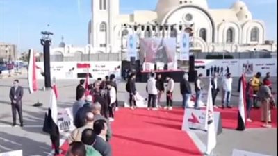الناخبون بمختلف انتماءاتهم يحتشدون بالآلاف أمام لجان العاصمة الإدارية ويسطرون ملحمة فى حب مصر