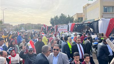 توافر المواطنين على لجان مدينة العاشر