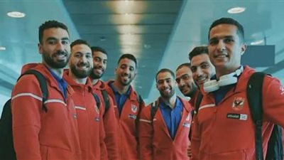 بعثة يد الأهلي تعود للقاهرة بكأس السوبر المصري - شاهد