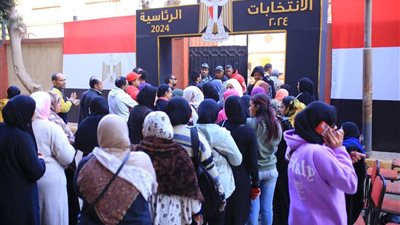 حملة المرشح السيسي: استمرار التوافد الكبير للمواطنين على اللجان الانتخابية