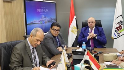 محافظ بني سويف يتابع انتظام العملية الانتخابية فى اليوم الثانى
