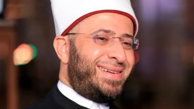أسامة الأزهري يشيد بقرار تجريم حرق المصحف في الدنمارك
