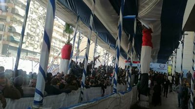 توافد الناخبين على المقار الانتخابية في اليوم الثالث