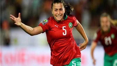 نسرين الشاد تتوج بلقب أفضل لاعبة شابة فى إفريقيا لعام 2023 - شاهد