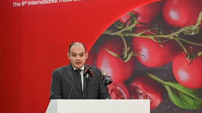 وزير التجارة يستعرض فرص ومقومات قطاع الصناعات الغذائية في مصر